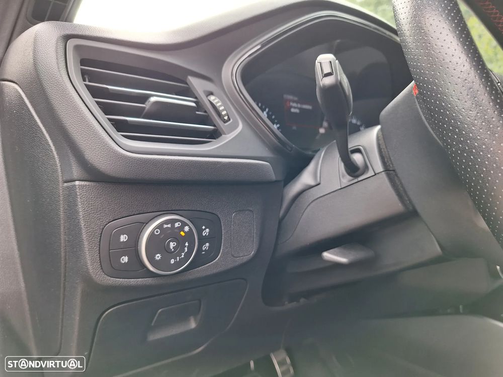 Ford Focus SW 1.0 EcoBoost ST-Line - 11
