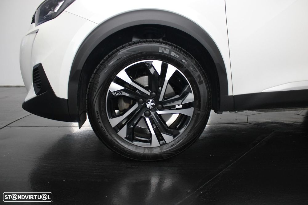 Peugeot 2008 1.5 BlueHDi Allure EAT8 - 30
