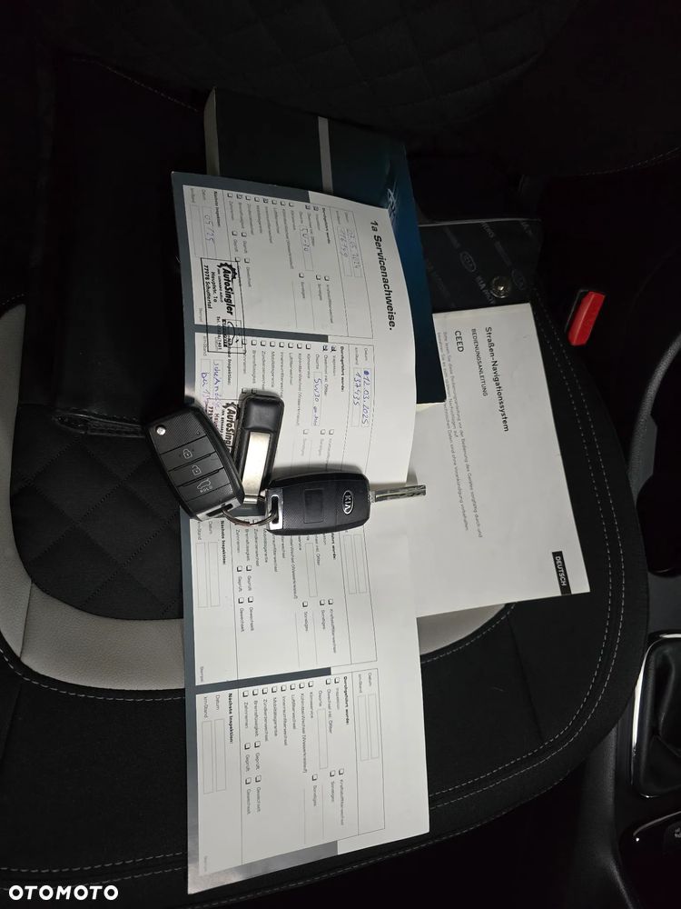 Kia Ceed 1.0 T-GDI ISG GT Line - 39