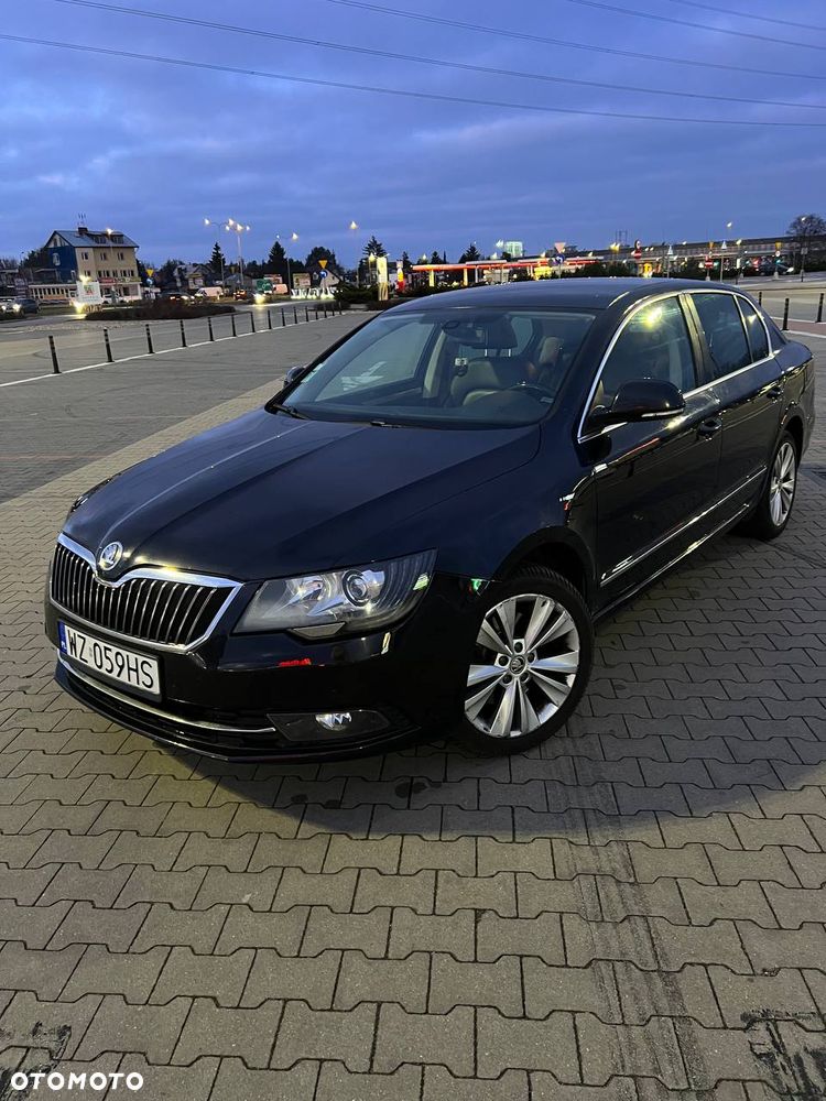 Skoda Superb 2.0 TDI DSG Elegance - 1