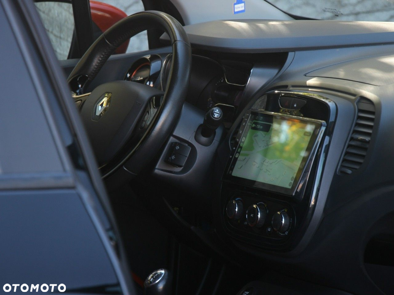 Renault Captur - 31