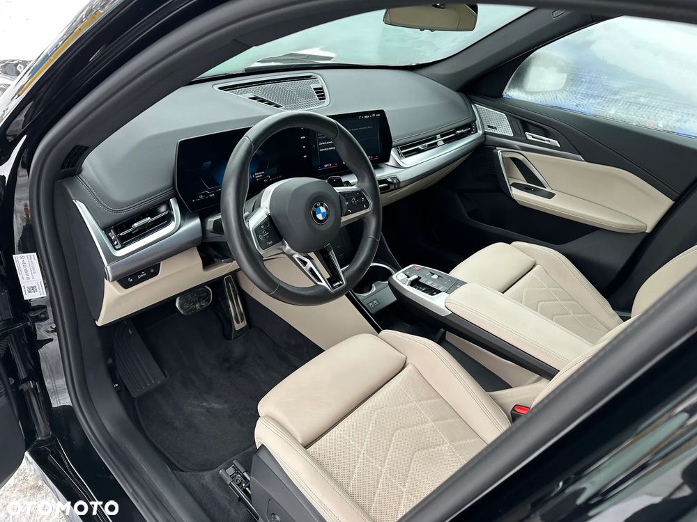 2024 BMW X1, photograph 12