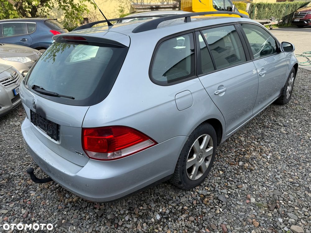 Volkswagen Golf 1.9 TDI DPF Comfortline - 4