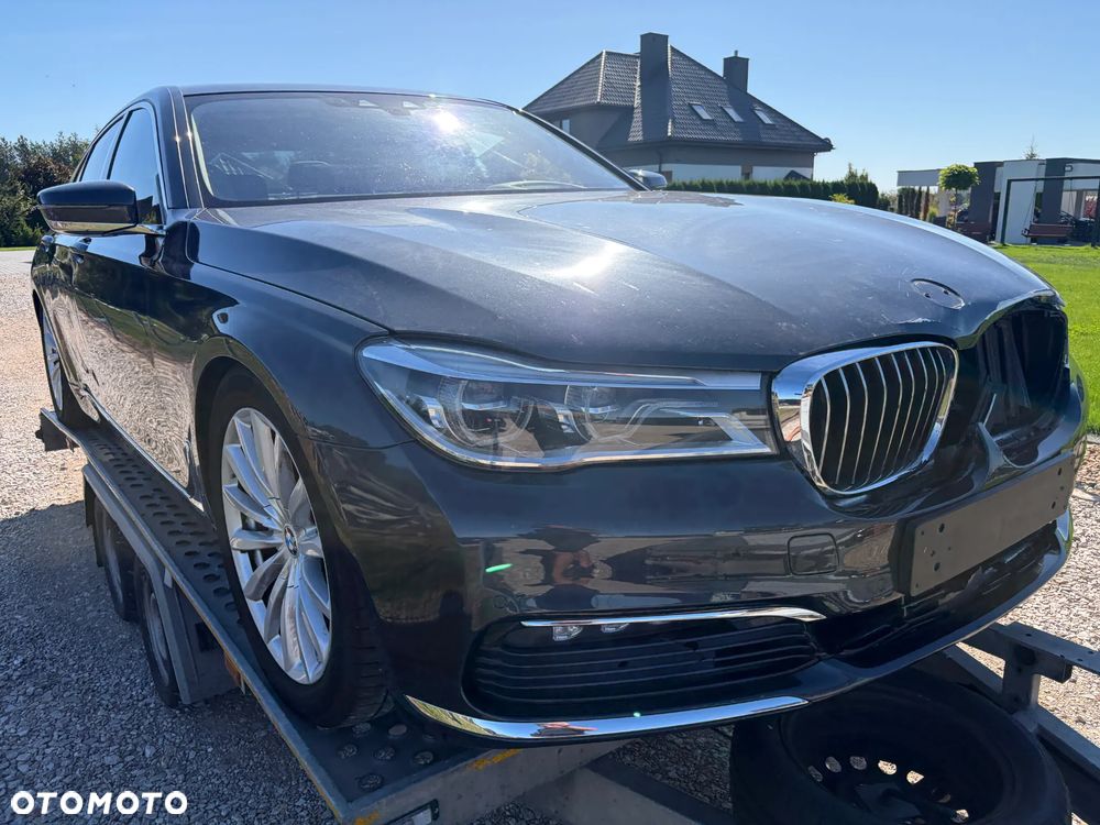 BMW Seria 7 - 13