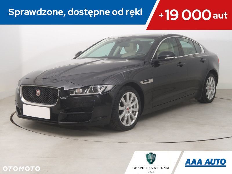 Jaguar XE - 2