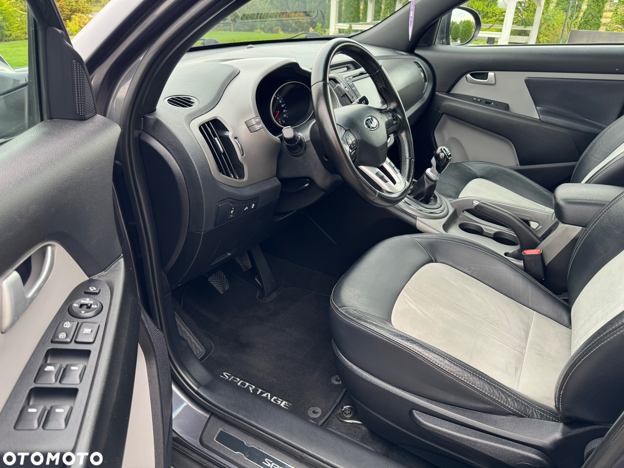 Kia Sportage 1.7 CRDI 2WD Dream-Team Edition - 10