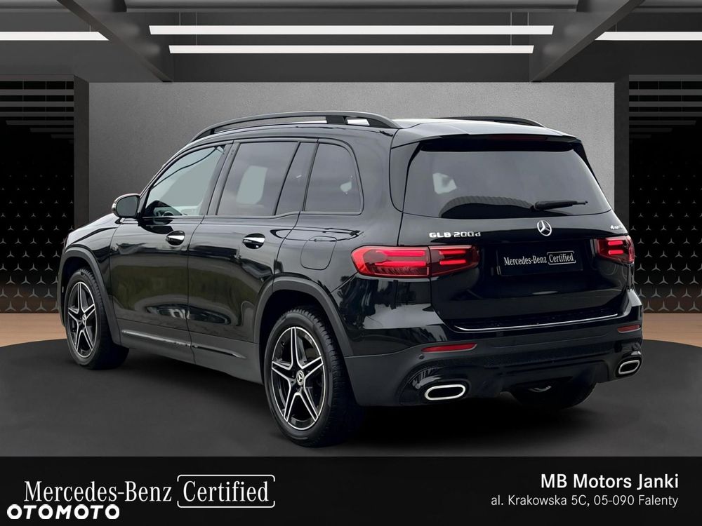 Mercedes-Benz GLB - 4