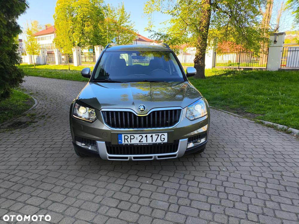 Skoda Yeti Tour Out 2.0 TDI SCR 4x4 DSG - 8