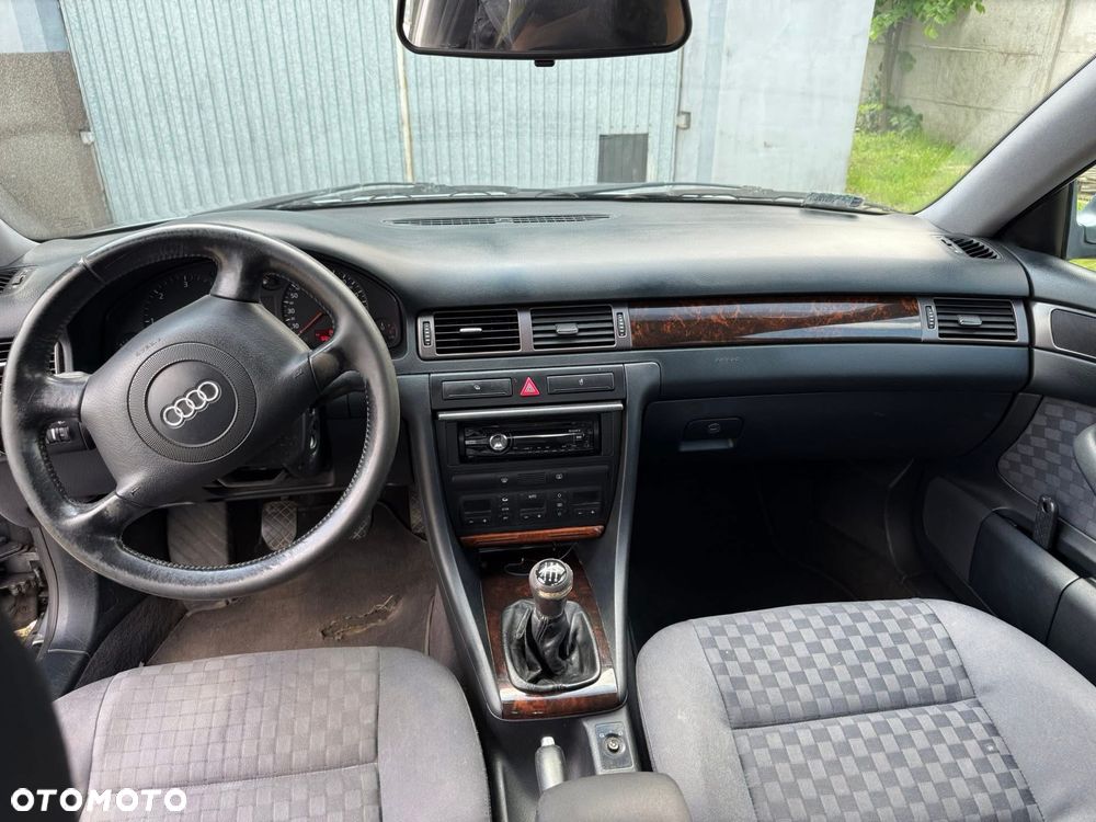 Audi A6 Limousine - 4