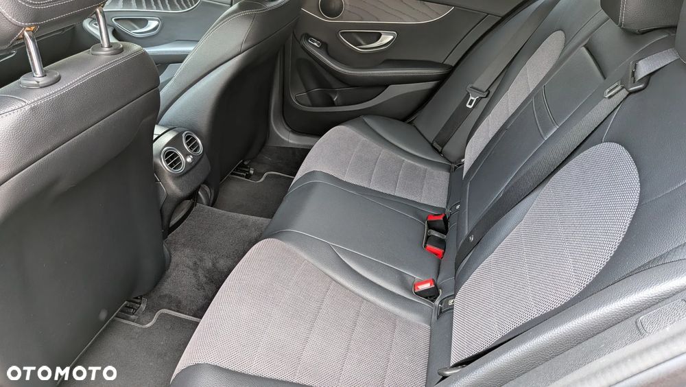 Mercedes-Benz Klasa C 200 d 9G-TRONIC Avantgarde - 35