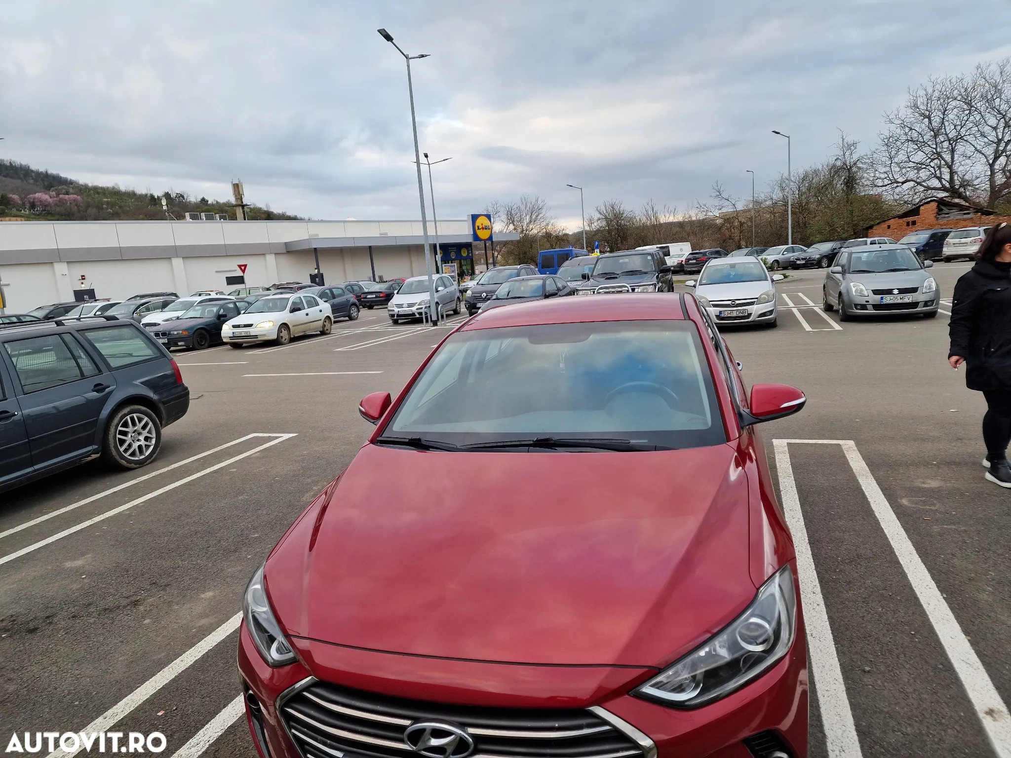 Hyundai Elantra 1.6 CRDI 7DCT Exclusive - 3