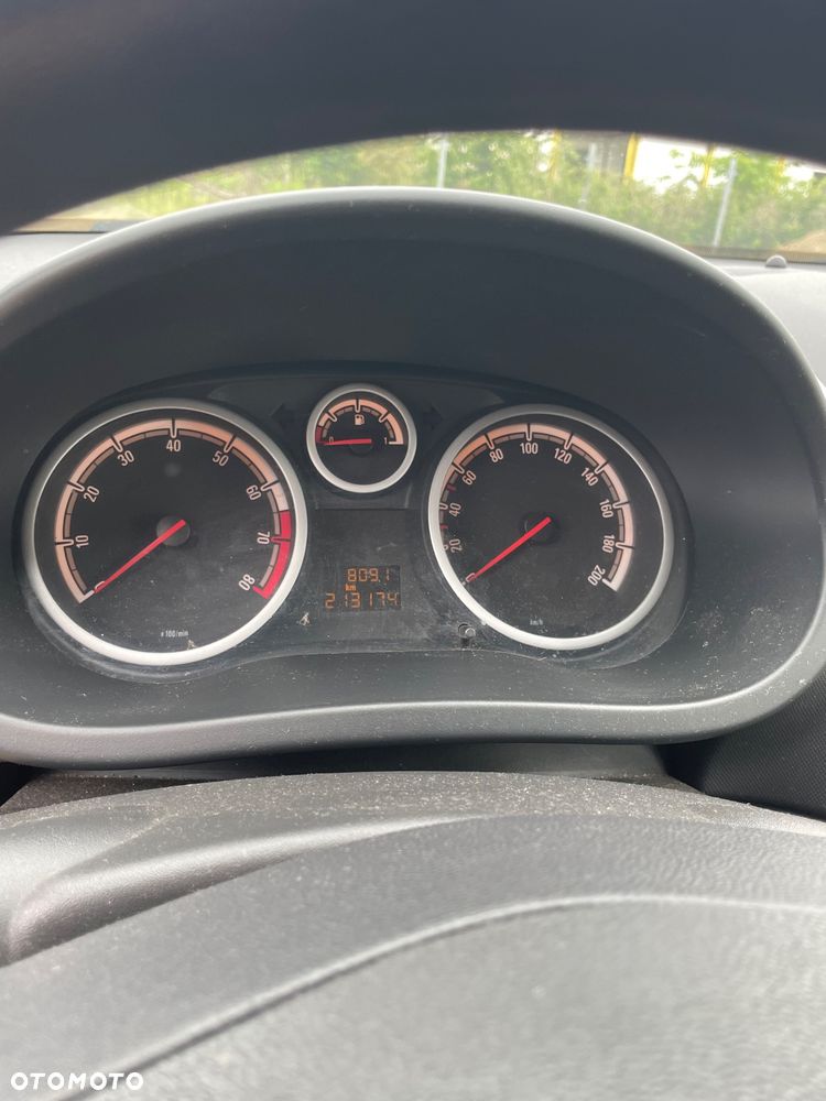 Opel Corsa 1.2 16V Enjoy - 13