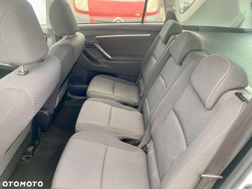 Toyota Verso 1.8 Multidrive Edition - 14