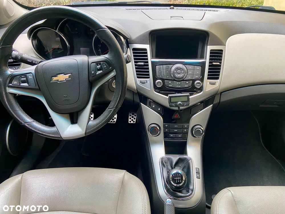 Chevrolet Cruze 1.7 D LT+ Premium - 9