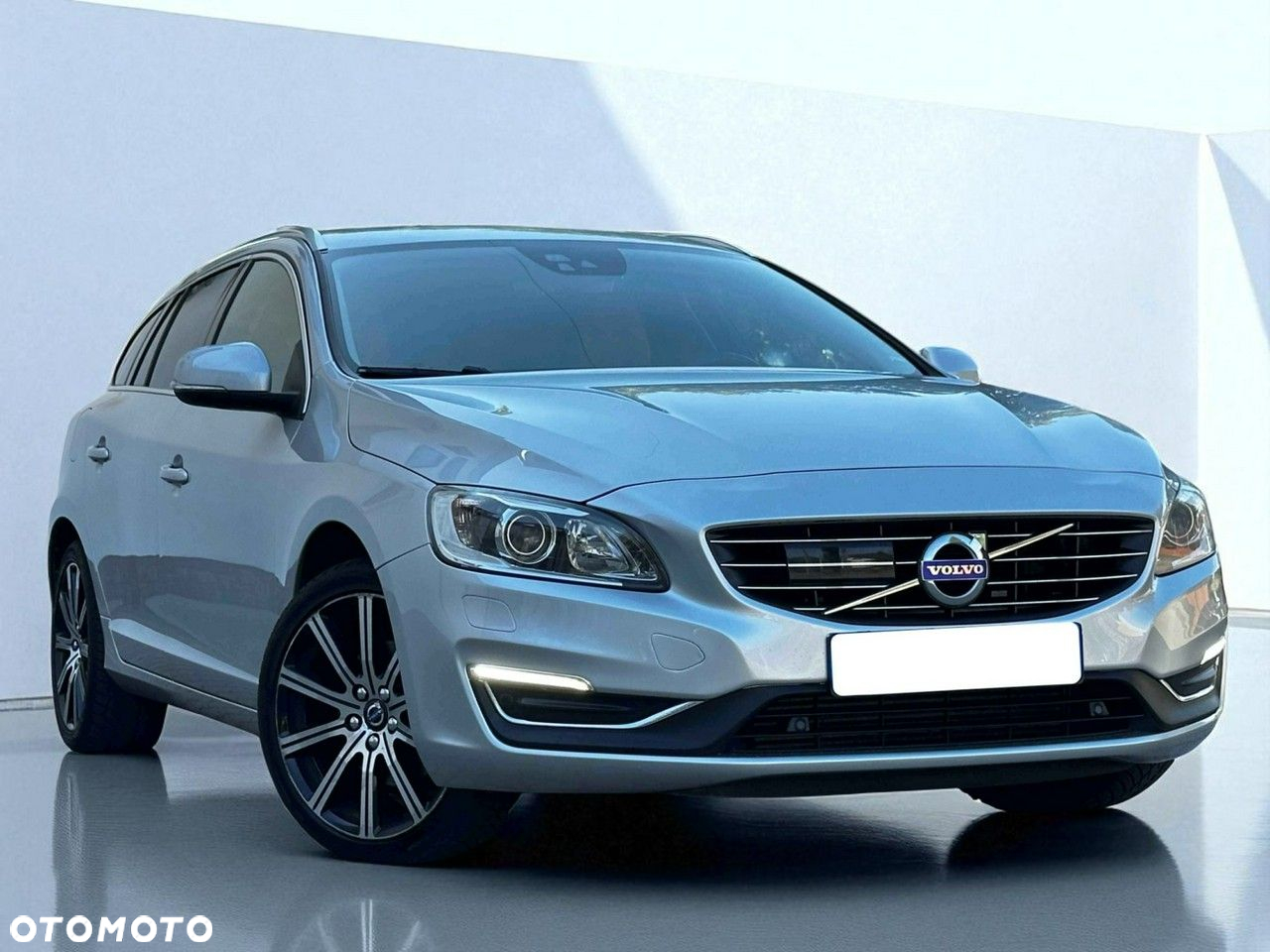 Volvo V60 D4 Geartronic Summum - 3