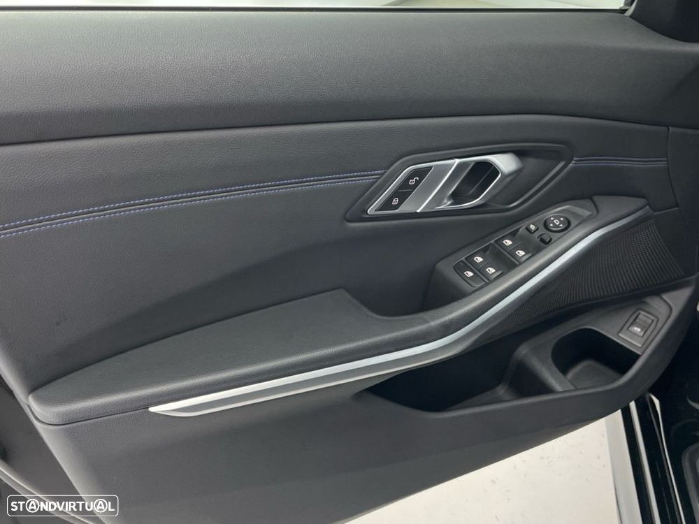 BMW 320 d Touring Pack M Auto - 18