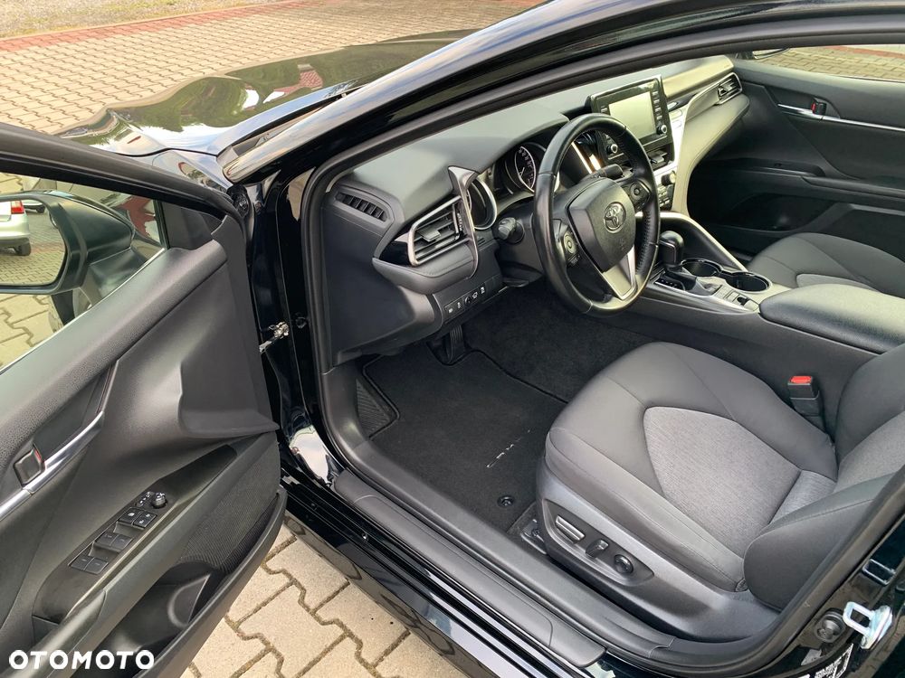 Toyota Camry 2.5 Hybrid Comfort CVT - 13