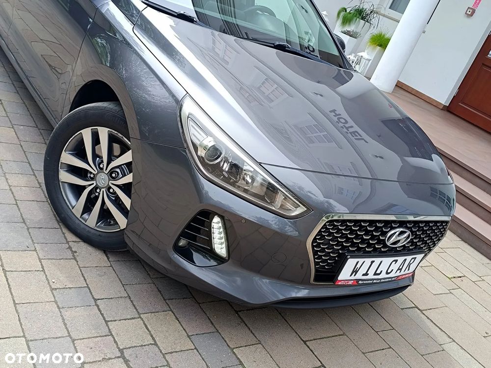 Hyundai i30 blue Kombi 1.6 CRDi Style - 22