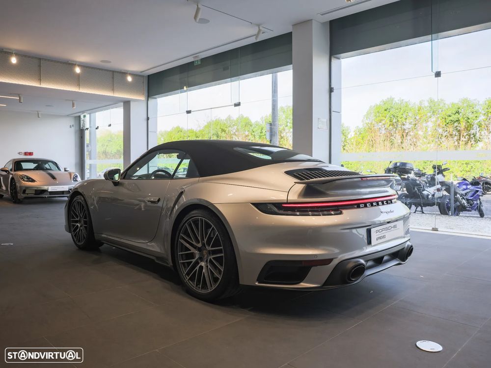 Porsche 911 (992) Turbo PDK - 17