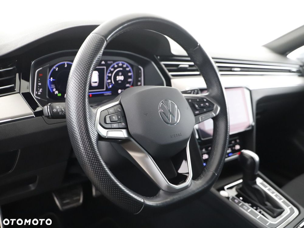 Volkswagen Passat Alltrack - 12