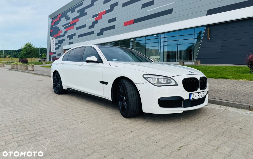 BMW Seria 7 750Li xDrive - 4