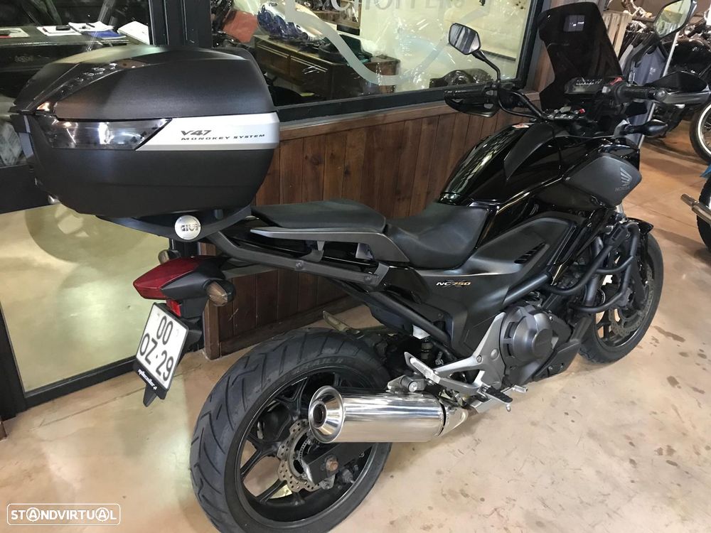 Honda NC750X DCT - 8