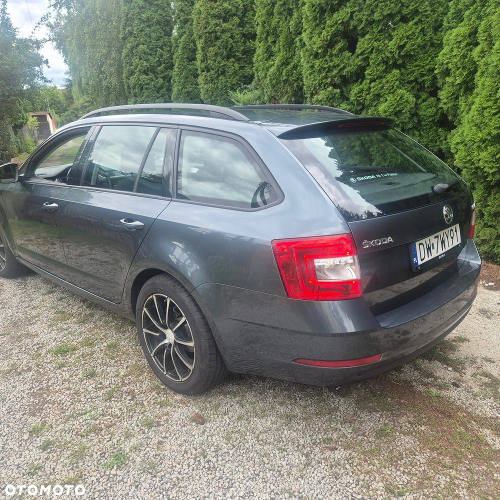 Skoda Octavia 1.6 TDI SCR Ambition - 5