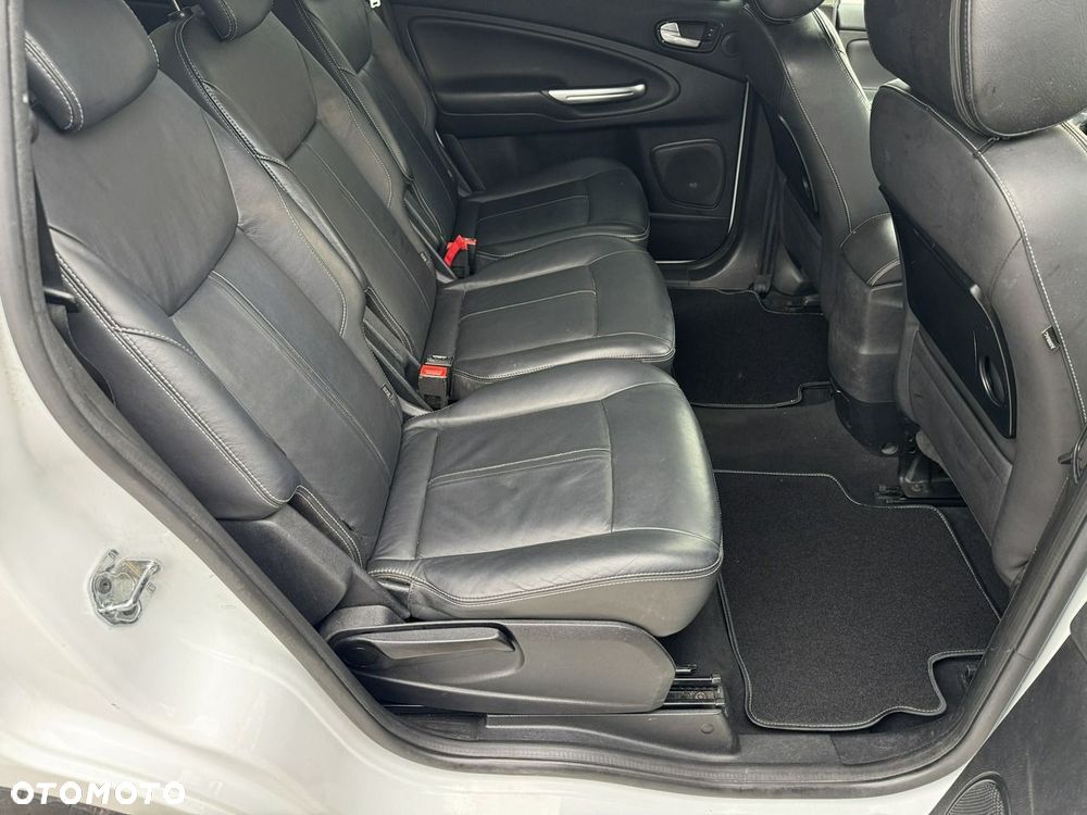 Ford Galaxy 2.0 TDCi Platinium X (Titanium) - 21