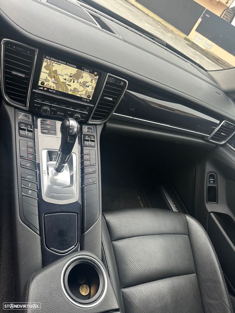Porsche Panamera Standard - 12