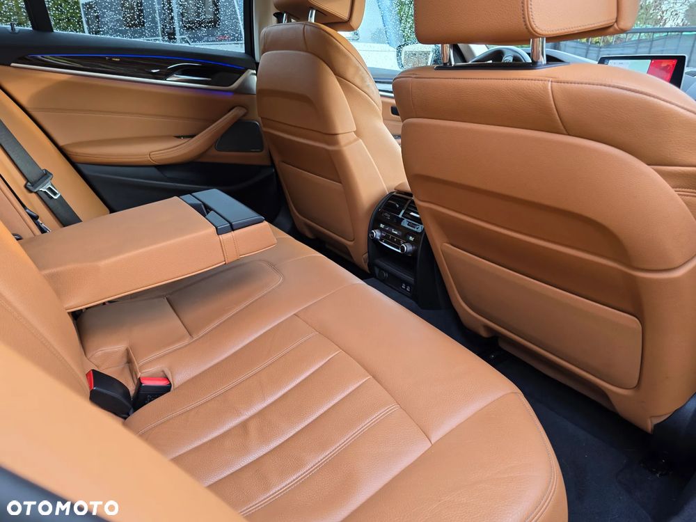BMW Seria 5 520d xDrive Business Edition sport - 18