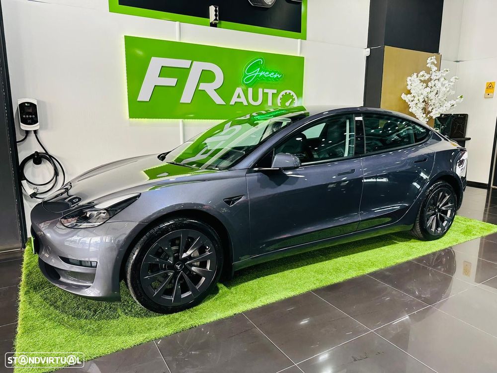Tesla Model 3 Standard Range Plus RWD - 4