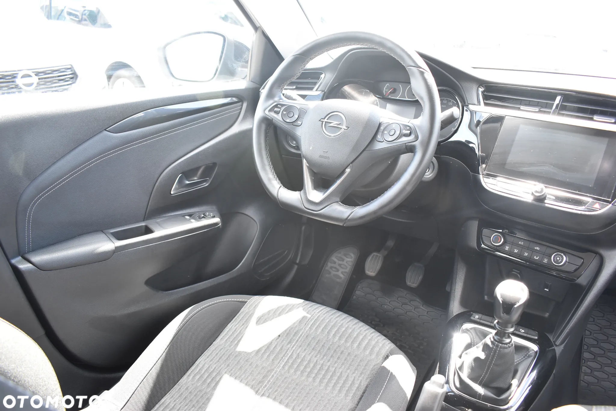 Opel Corsa 1.2 Elegance Business Pack S&S - 21