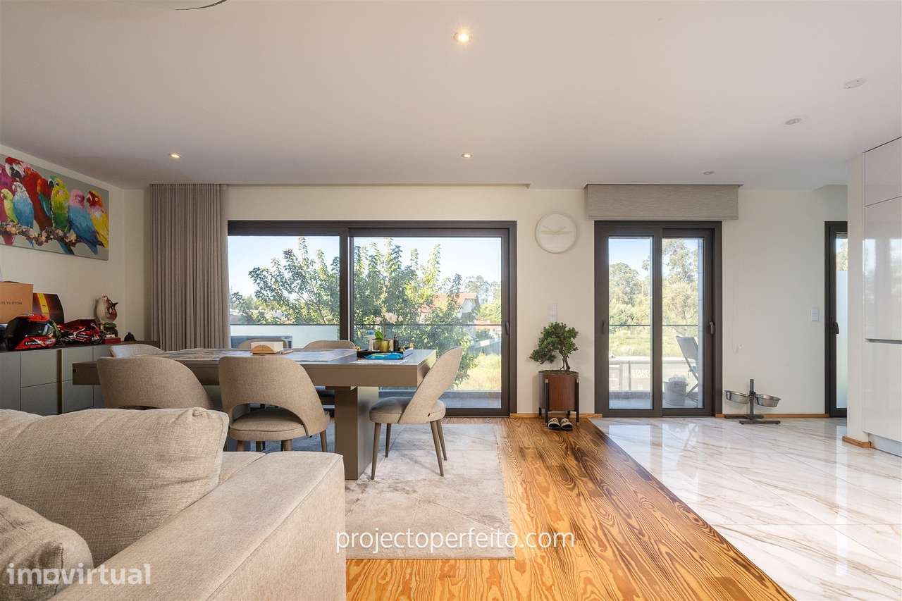 Apartamento T3 Venda em Nogueira da Regedoura,Santa Maria da Feira - Grande imagem: 3/19