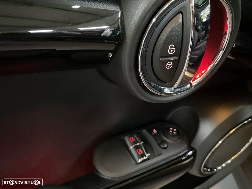 MINI 3 Portas Cooper D - 17