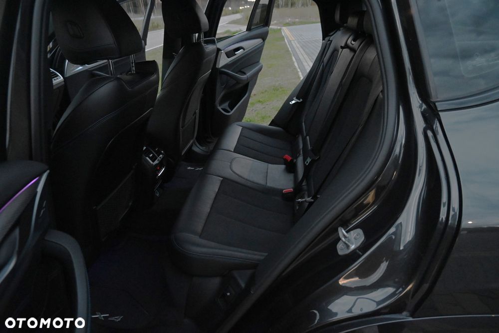 BMW X4 xDrive25d sport - 34