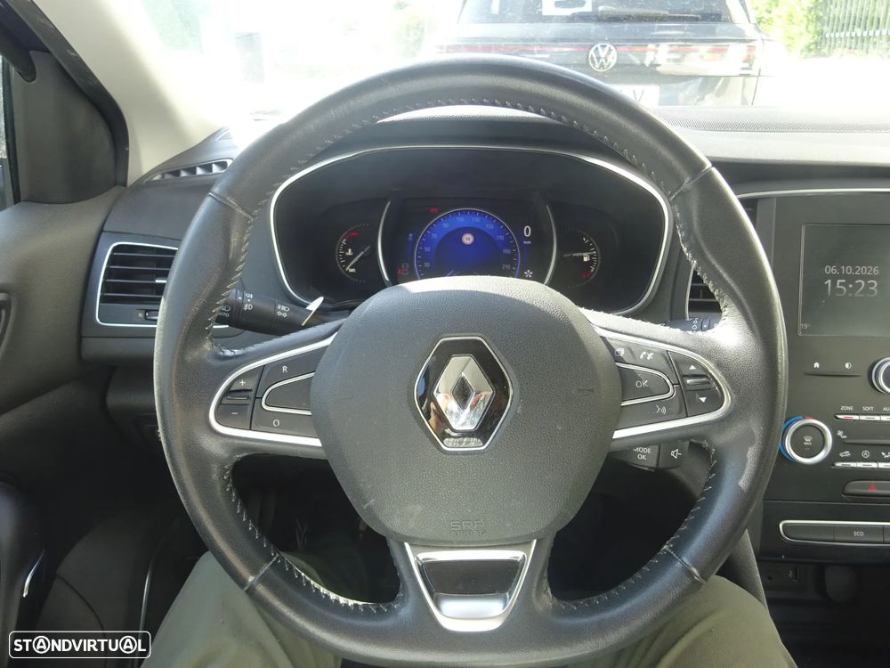 Renault Mégane Sport Tourer - 8