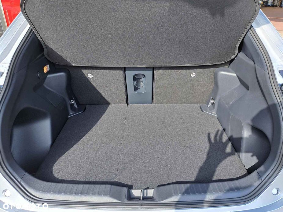 Toyota Yaris Cross Hybrid 1.5 Executive - 13