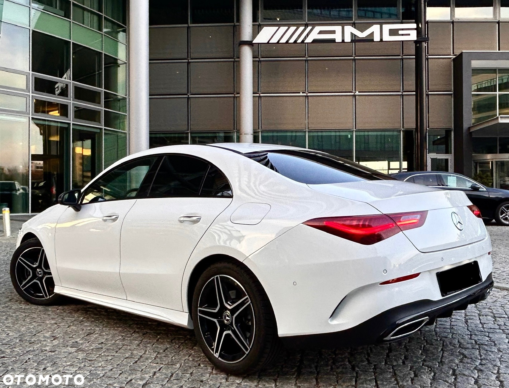 Mercedes-Benz CLA 200 AMG Line 7G-DCT - 3