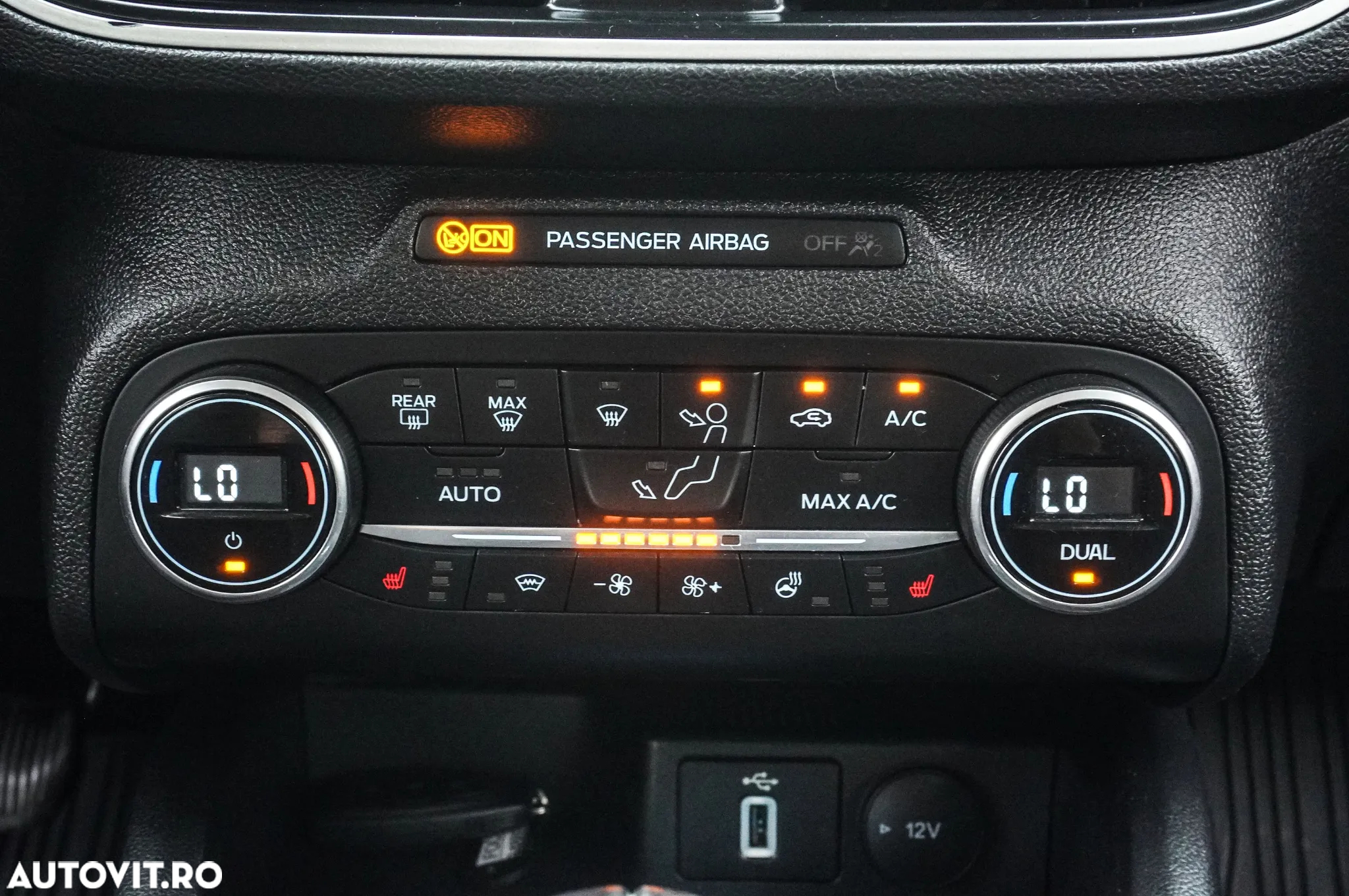 Ford Focus 1.5 EcoBlue Titanium Business - 20