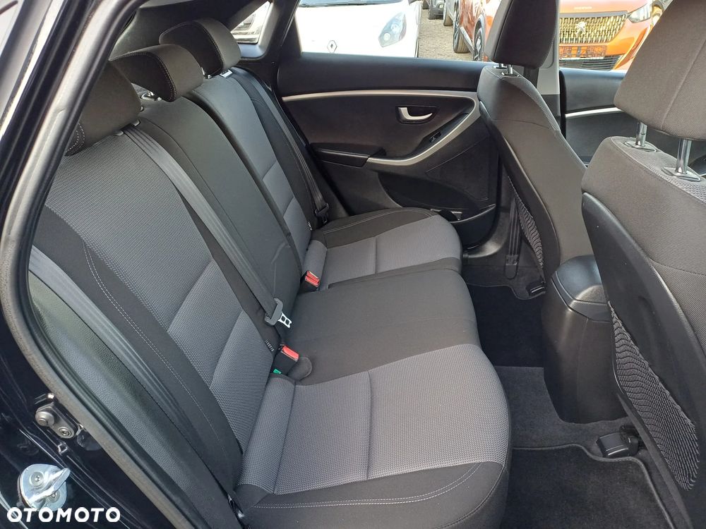 Hyundai i30 1.4 Premium - 13