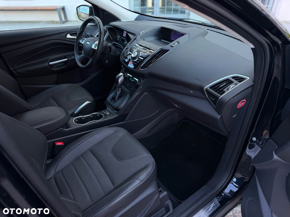 Ford Kuga 2.0 TDCi 4x4 Titanium - 10
