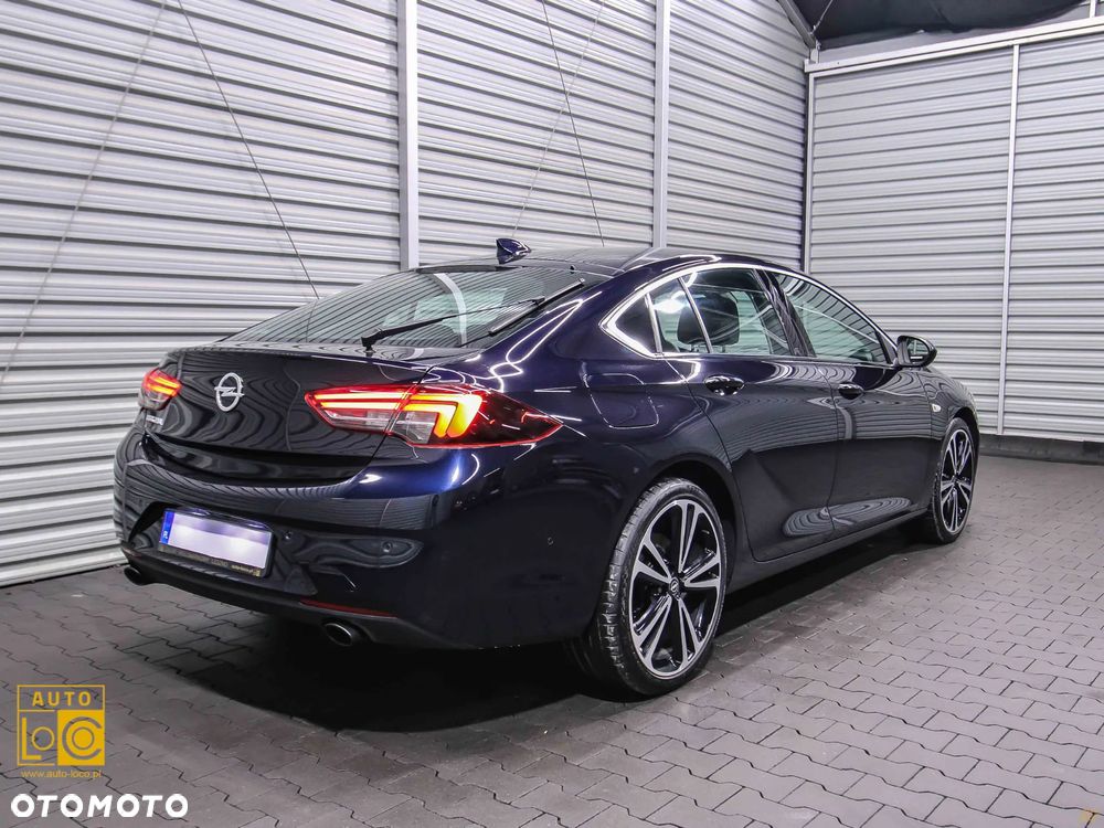 Opel Insignia 2.0 BiTrb D 4x4 Automatik Exclusive - 8