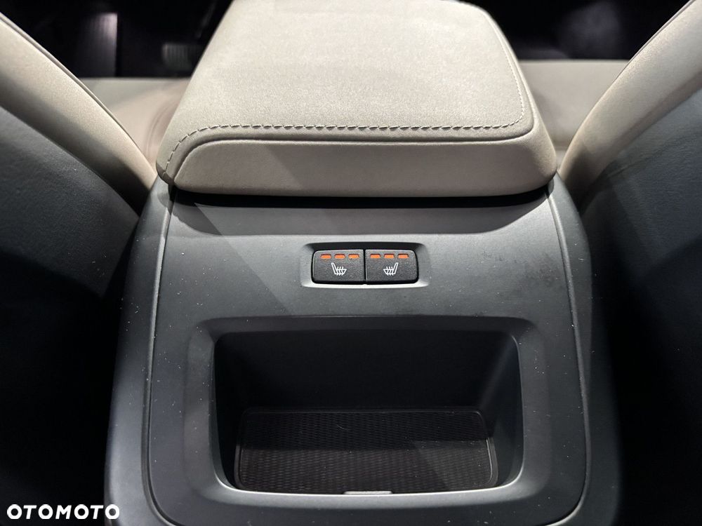 Volvo XC 60 - 25