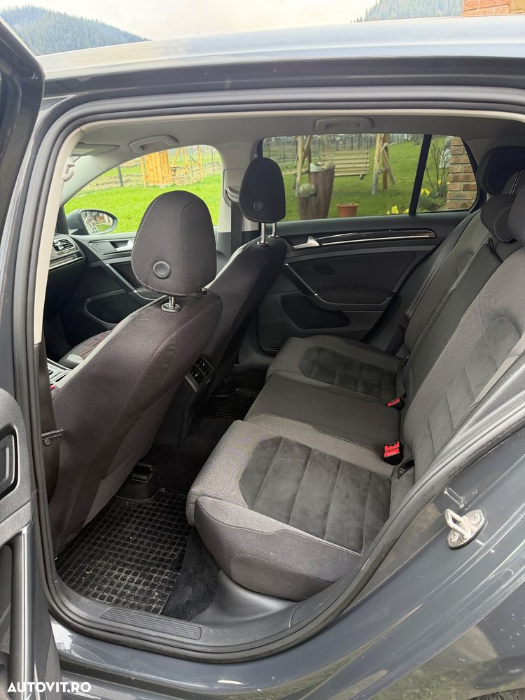 Volkswagen Golf 2.0 TDI DSG Comfortline - 6