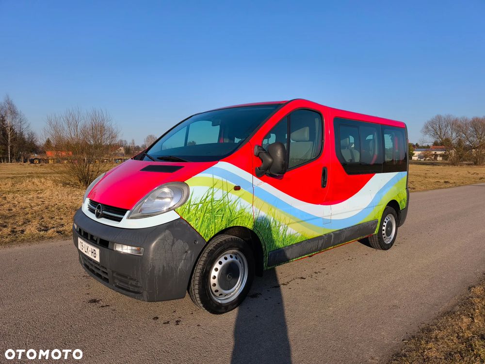 Opel Vivaro - 1