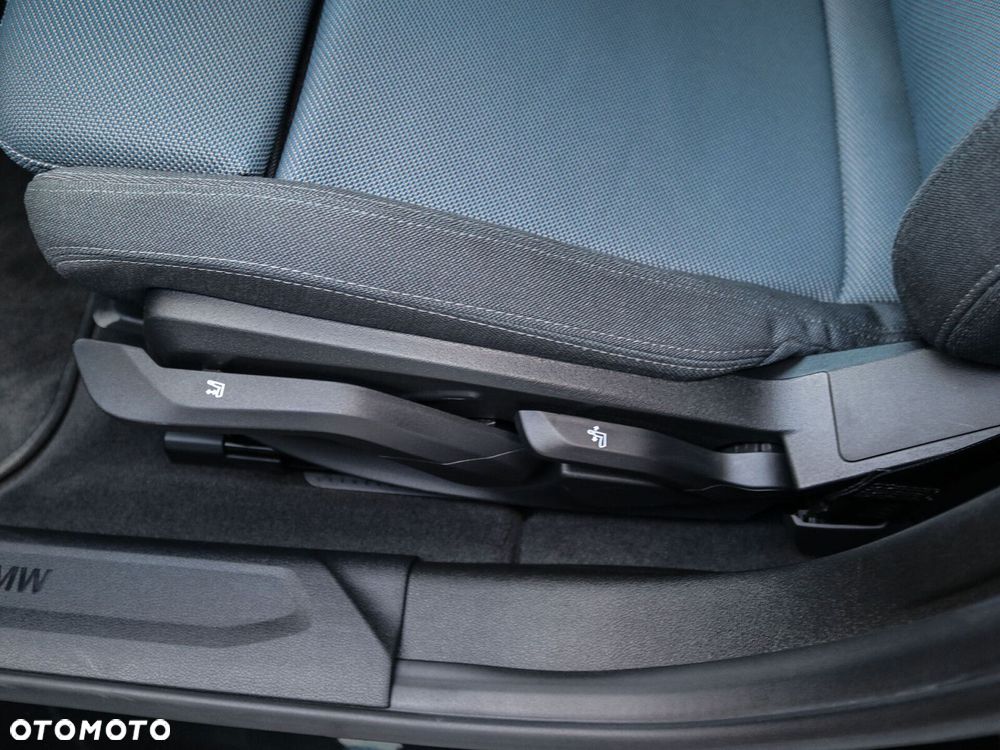 BMW Seria 2 216i - 15