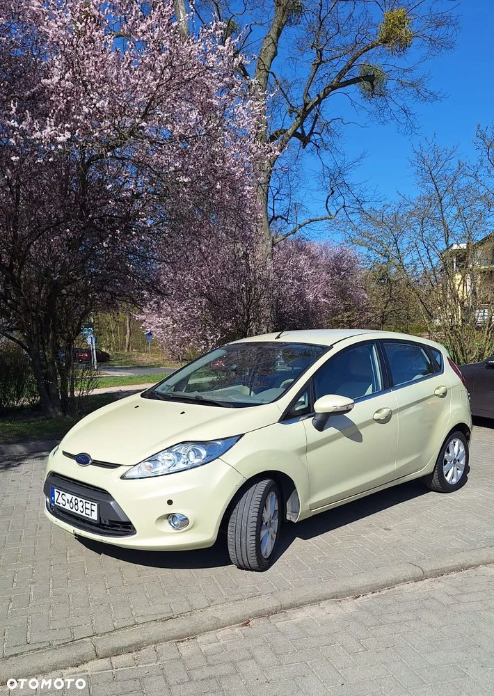 Ford Fiesta 1.4 Ghia EU5 - 2