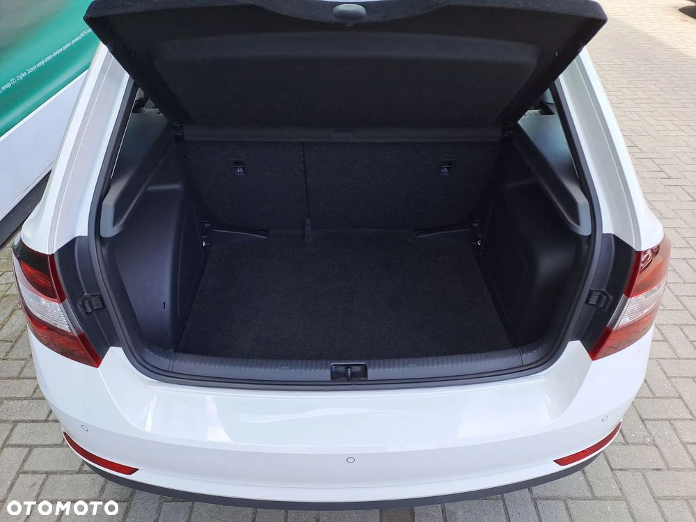 Skoda RAPID 1.0 TSI Ambition - 13