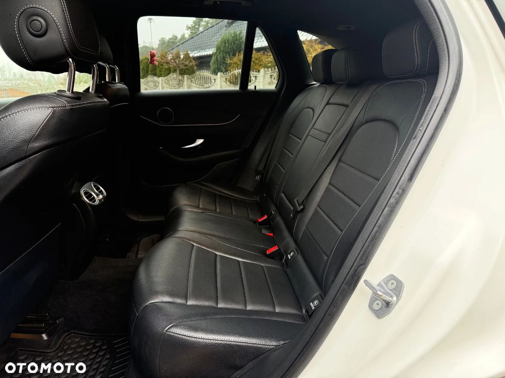 Mercedes-Benz GLC 300 4-Matic - 15