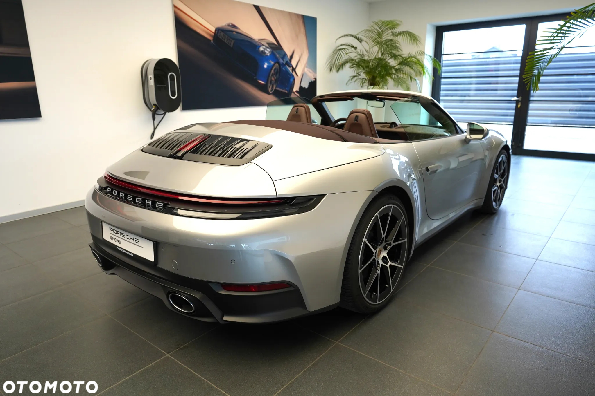 Porsche 911 Carrera Cabrio - 5